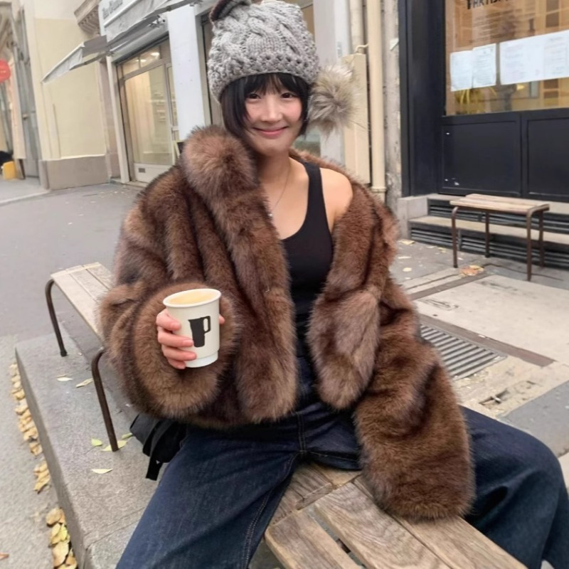 Streetwear Brand New - Women Winter Autumn Faux Fur Short