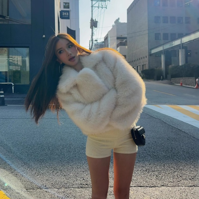 Women Winter Faux Fur Coat New - Streetwear Brand New recensie en prijs