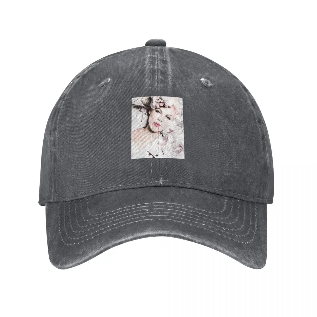 Beautiful Women And Flower Bas - Streetwear Brand Hats recensie en prijs